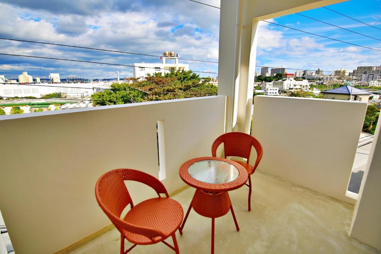 Vent Du Vent302 Apartment Urasoe Bagian luar foto